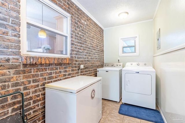 4935 Carl Booker Rd, Milton, FL 32583