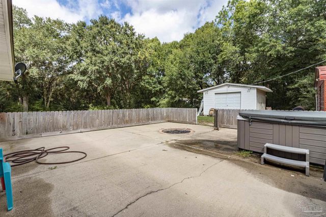 4935 Carl Booker Rd, Milton, FL 32583