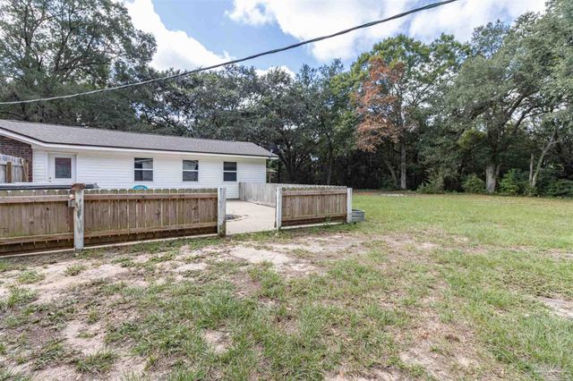 4935 Carl Booker Rd, Milton, FL 32583