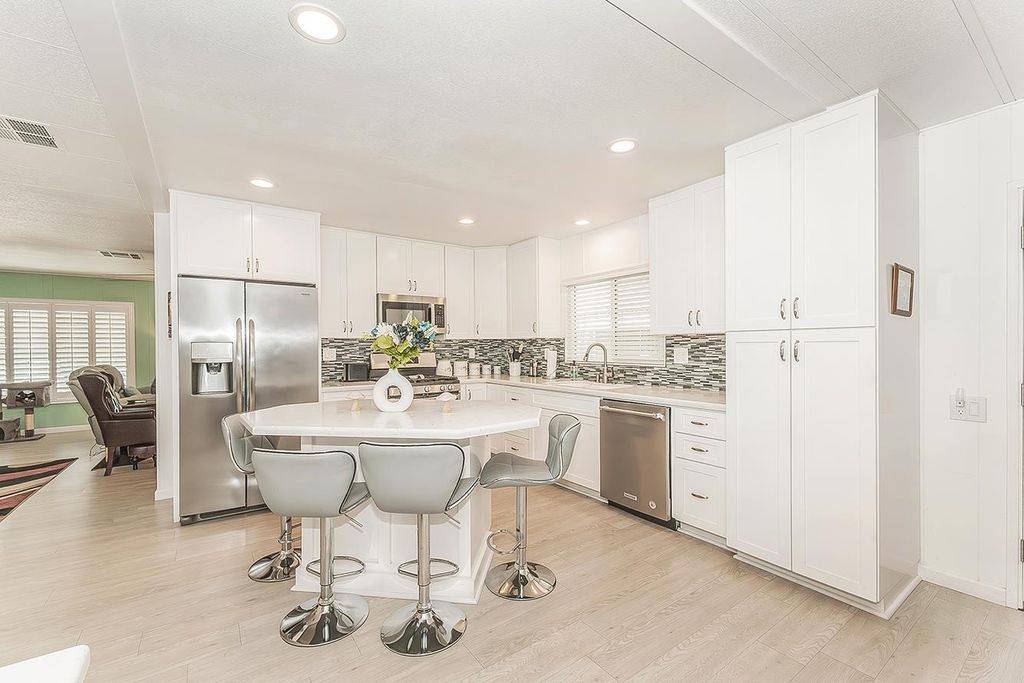 Image 13 of property listing at 371 Bethel Ave # 27, Sanger, CA 93657