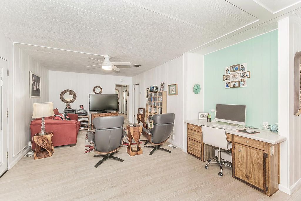 Image 20 of property listing at 371 Bethel Ave # 27, Sanger, CA 93657