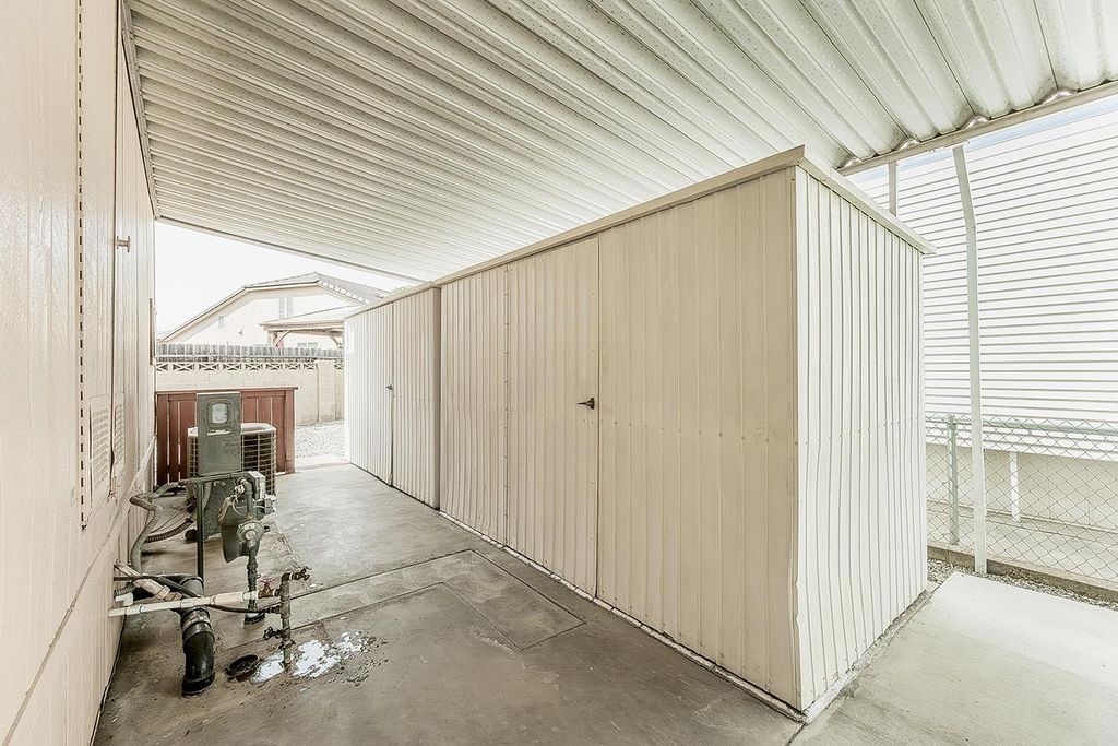 Image 40 of property listing at 371 Bethel Ave # 27, Sanger, CA 93657