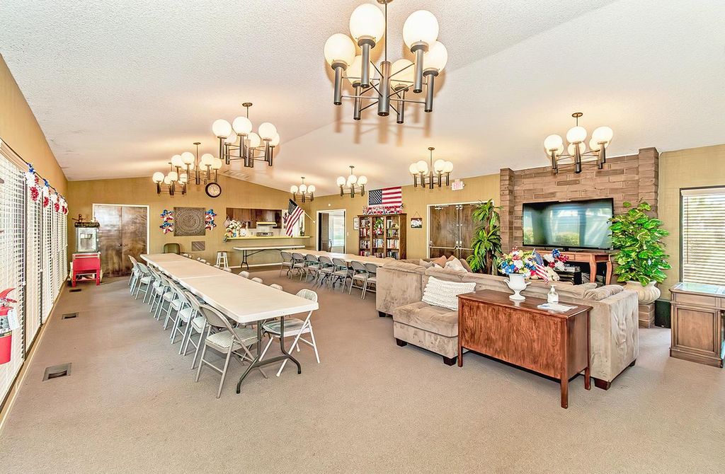 Image 49 of property listing at 371 Bethel Ave # 27, Sanger, CA 93657