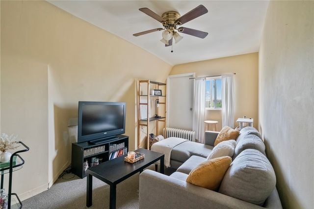 820 Bayridge Ave, Brookline, PA 15226