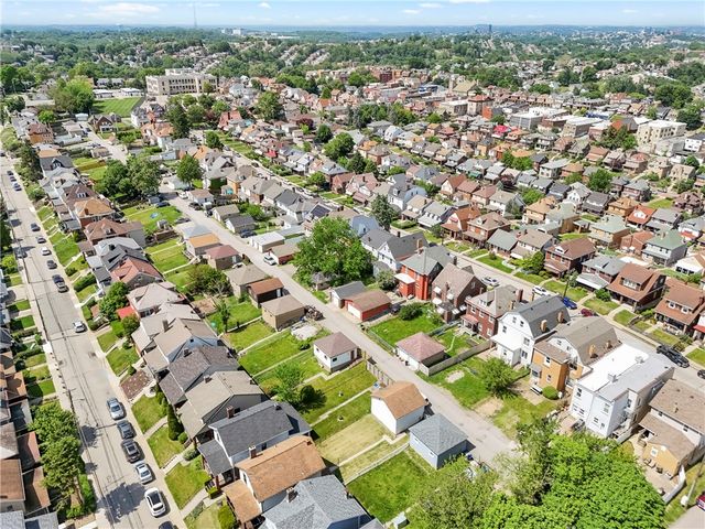 820 Bayridge Ave, Brookline, PA 15226