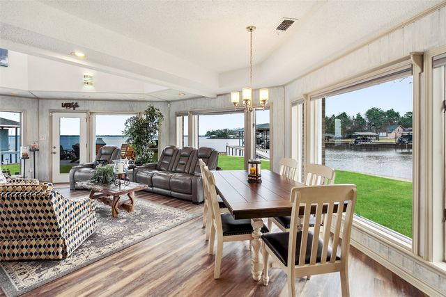 258 Lakeview Drive, Trinidad, TX 75163