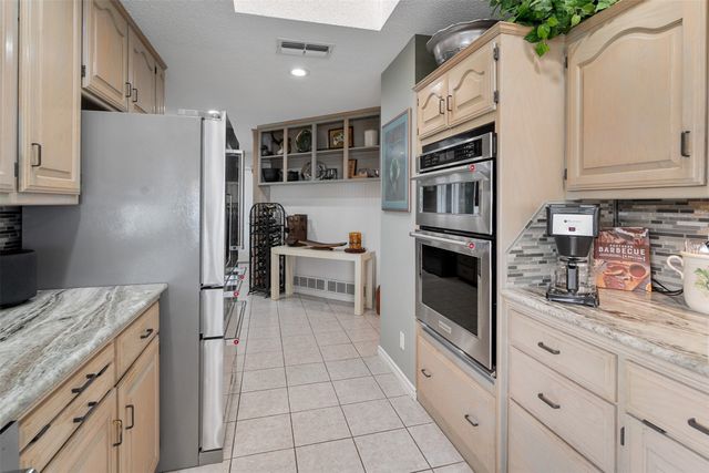 258 Lakeview Drive, Trinidad, TX 75163