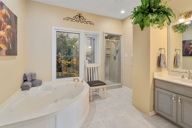 258 Lakeview Drive, Trinidad, TX 75163