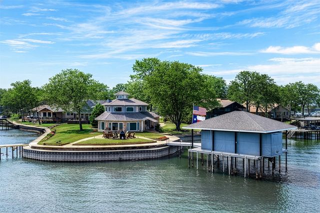 258 Lakeview Drive, Trinidad, TX 75163