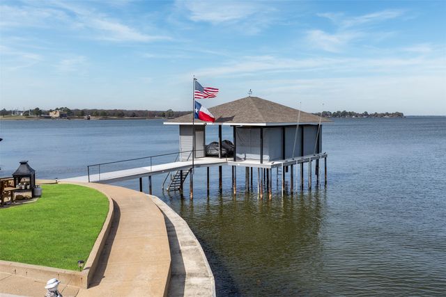 258 Lakeview Drive, Trinidad, TX 75163