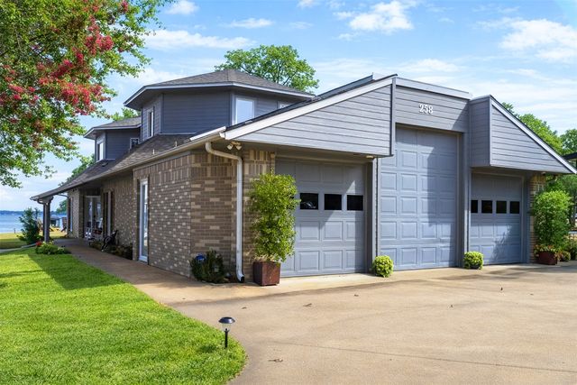 258 Lakeview Drive, Trinidad, TX 75163