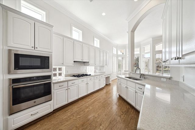 5010 Collingwood Court, Sugar Land, TX 77479