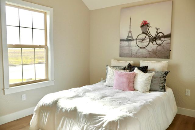 3741 W Freeman Street, Bolivar, MO 65613