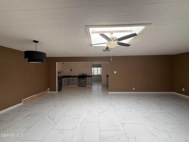 5725 WREN Avenue, El Paso, TX 79924