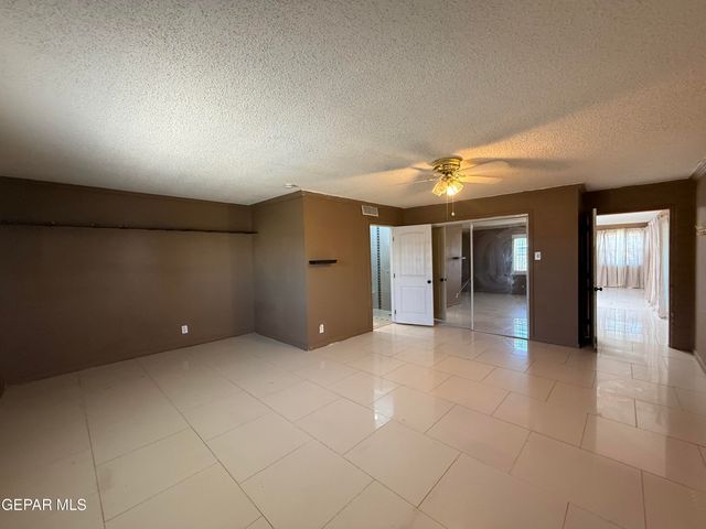 5725 WREN Avenue, El Paso, TX 79924