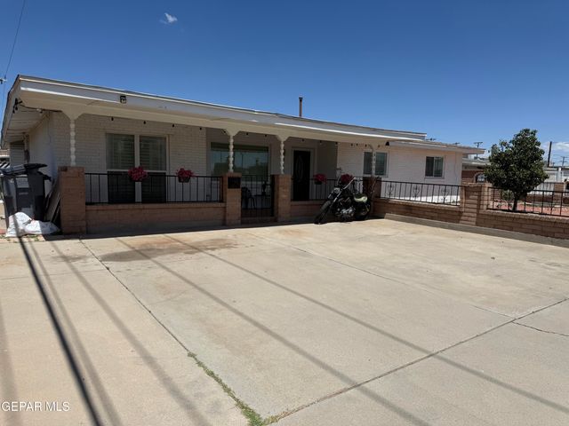 5725 WREN Avenue, El Paso, TX 79924