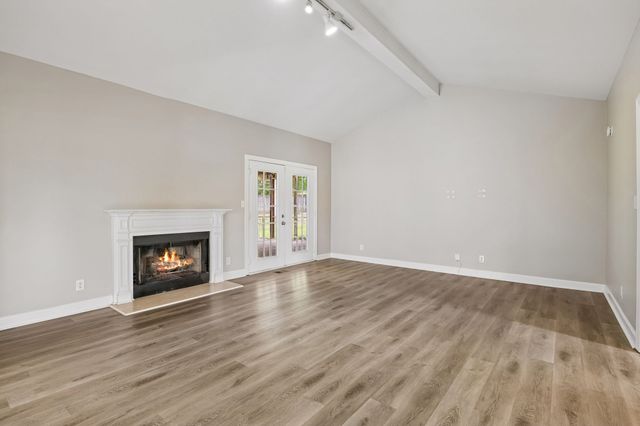 130 Devonshire Trl, Hendersonville, TN 37075