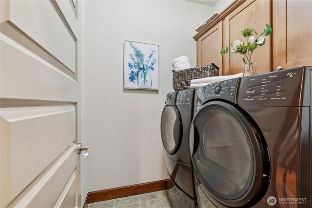 8827 NE 148th Place, Kenmore, WA 98028