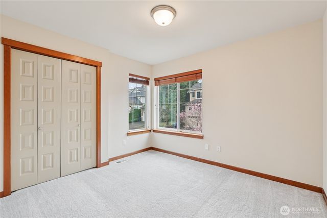 8827 NE 148th Place, Kenmore, WA 98028