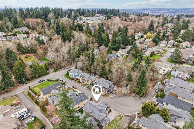 8827 NE 148th Place, Kenmore, WA 98028
