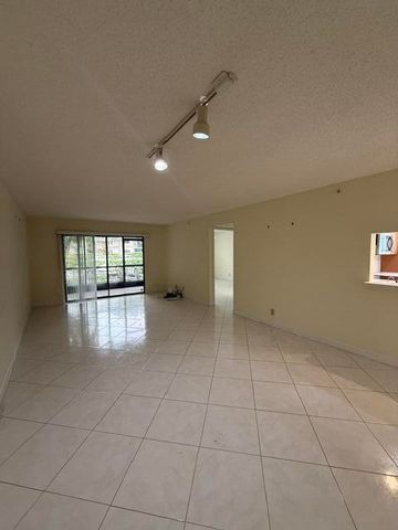 15364 LAKES OF DELRAY Boulevard 49, Delray Beach, FL 33484