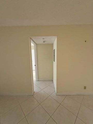 15364 LAKES OF DELRAY Boulevard 49, Delray Beach, FL 33484