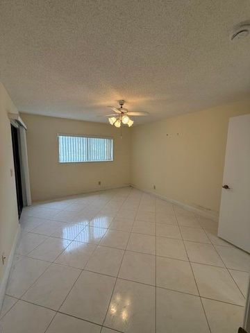 15364 LAKES OF DELRAY Boulevard 49, Delray Beach, FL 33484