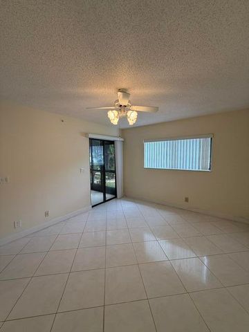 15364 LAKES OF DELRAY Boulevard 49, Delray Beach, FL 33484