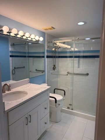 15364 LAKES OF DELRAY Boulevard 49, Delray Beach, FL 33484