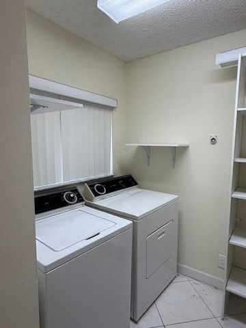 15364 LAKES OF DELRAY Boulevard 49, Delray Beach, FL 33484