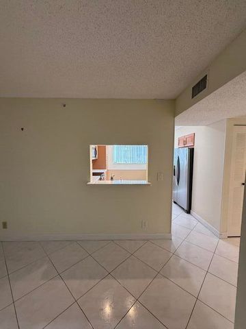 15364 LAKES OF DELRAY Boulevard 49, Delray Beach, FL 33484