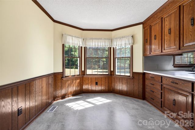 4092 Henry Dellinger Road, Maiden, NC 28650