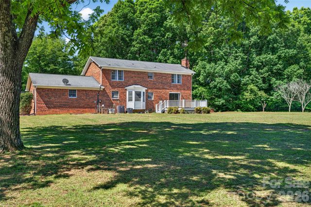 4092 Henry Dellinger Road, Maiden, NC 28650