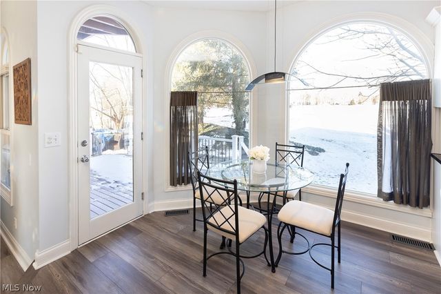 34348 Crown Colony Drive, Avon, OH 44011