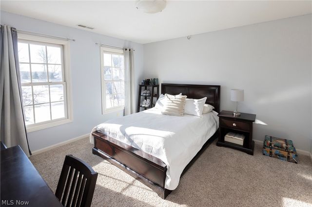 34348 Crown Colony Drive, Avon, OH 44011