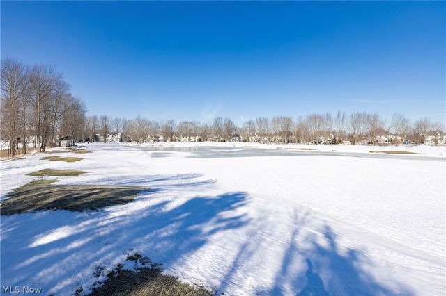 34348 Crown Colony Drive, Avon, OH 44011