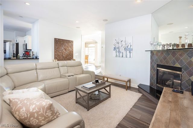 34348 Crown Colony Drive, Avon, OH 44011