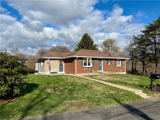 102 Oak Dr, Hopewell Twp, PA 15001