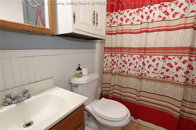 103 Millard, Hurricane, WV 25526