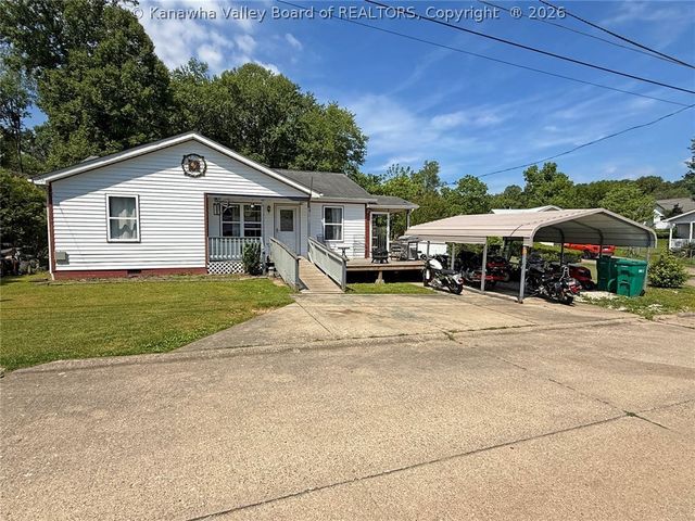 103 Millard, Hurricane, WV 25526