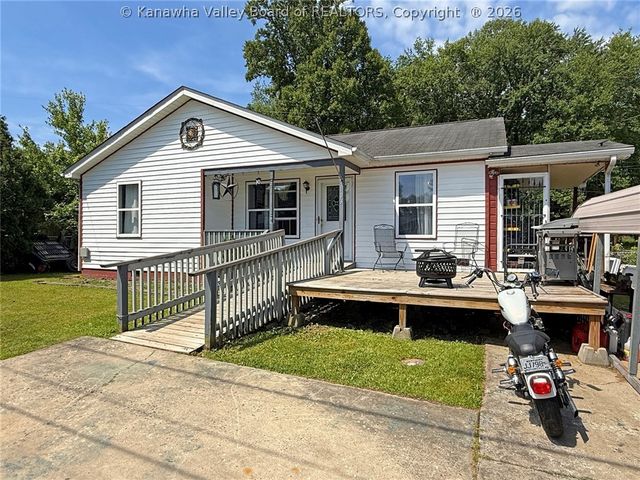 103 Millard, Hurricane, WV 25526