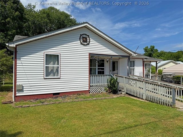 103 Millard, Hurricane, WV 25526