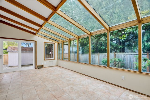 23151 NE 15th Court, Sammamish, WA 98074