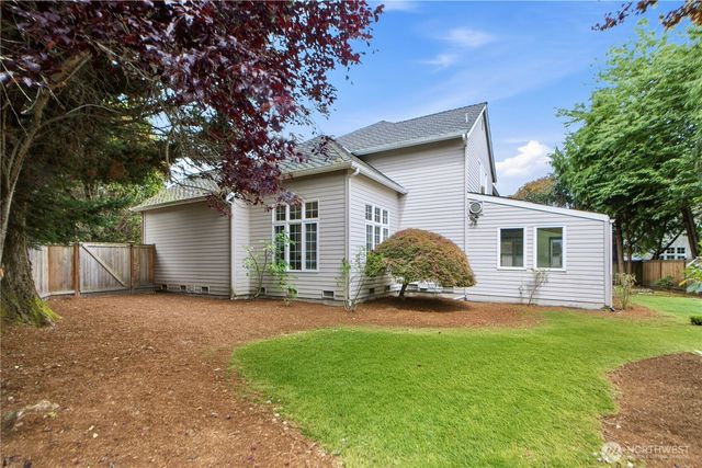 23151 NE 15th Court, Sammamish, WA 98074