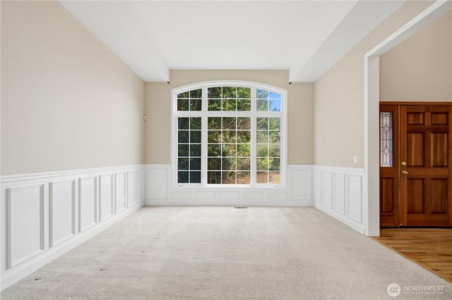 23151 NE 15th Court, Sammamish, WA 98074