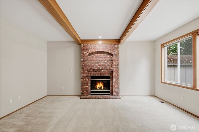 23151 NE 15th Court, Sammamish, WA 98074