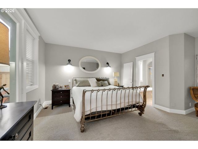 2183 ASHBURY Dr, Eugene, OR 97408