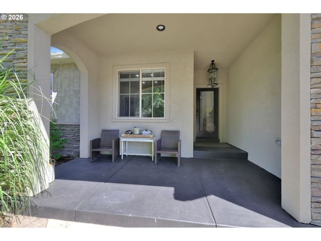 2183 ASHBURY Dr, Eugene, OR 97408