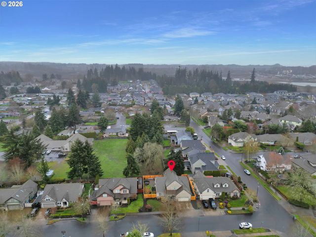 2183 ASHBURY Dr, Eugene, OR 97408