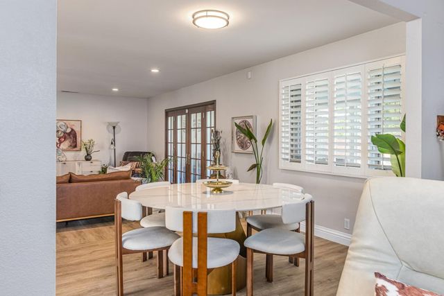 1431 Mcclaren Dr, Carmichael, CA 95608